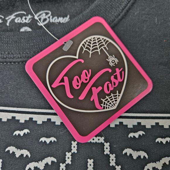 NWT Christmas Goth Sweatshirt Eat Drink and Be Spooky size Small - Picture 7 of 10